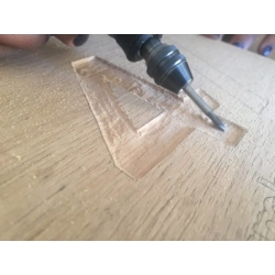 Chiffres gravés avec stilet.