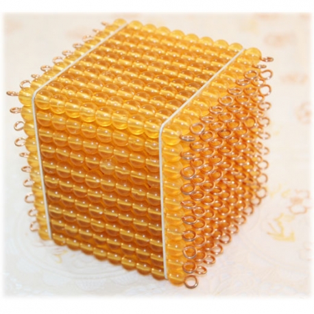 9 cubes en bois de 1000