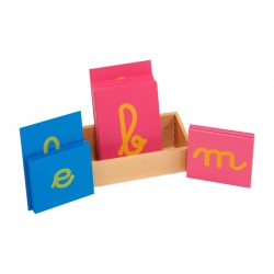 lettres rugueuses lettres cursives avec boite