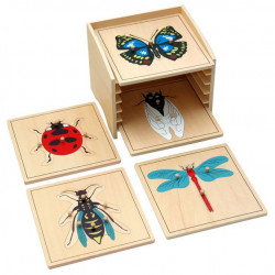Cabinet de 5 puzzles de zoologie Montessori.
