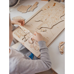 Puzzle en bois : dans les bois