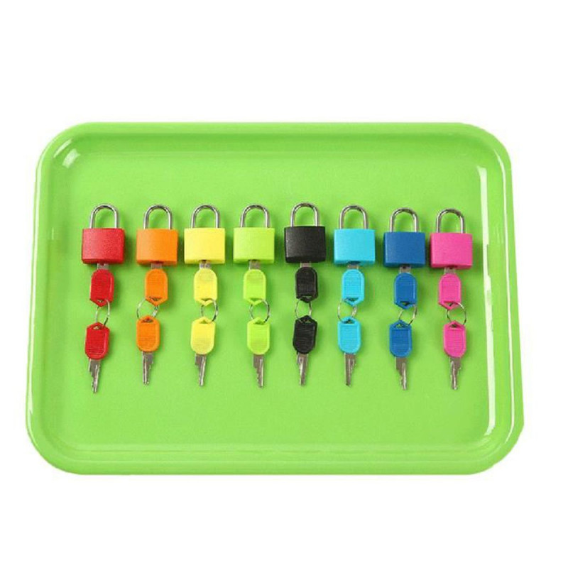 8 Cadenas avec plateau.