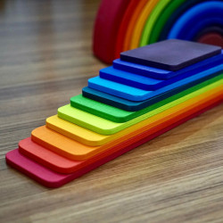 Planches d'équilibre à bascule arc-en-ciel.